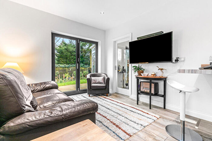 3 Bedroom Bungalow For Sale In Walton Close, Kirby Muxloe, LE9