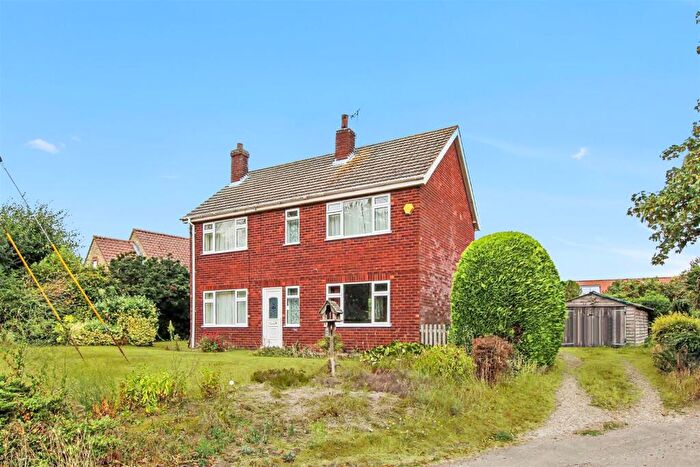 3 Bedroom Detached House For Sale In Greenhill Drive, Bishop Norton, Market Rasen, LN8