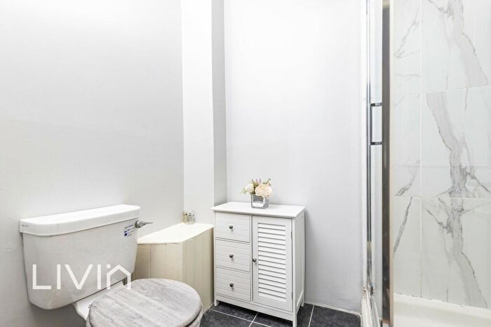 1 Bedroom Flat For Sale In Beulah Lodge, South Norwood Hill, SE25