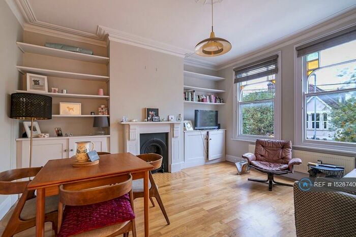 2 Bedroom Flat To Rent In Belmont Road, London, N15