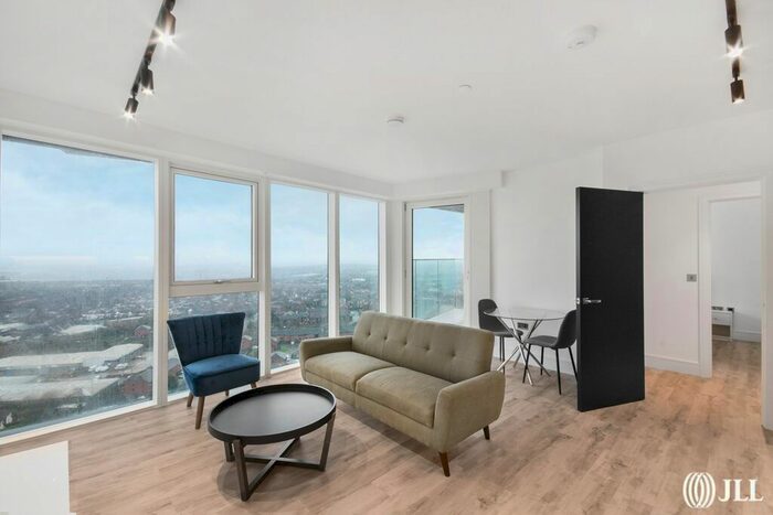 1 Bedroom Flat To Rent In Portal Way, London, W3