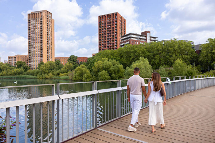 1 Bedroom Apartment For Sale In Meadowlark House Moorhen Drive Off Perryfield Way London, NW9