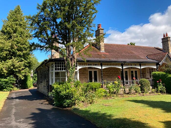 3 Bedroom Bungalow To Rent In Duchy Road, Harrogate, North Yorkshire, HG1