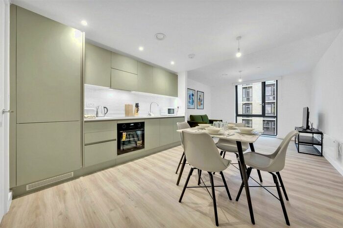 1 Bedroom Flat To Rent In Calibra Court, Kimpton Road, Luton, LU2