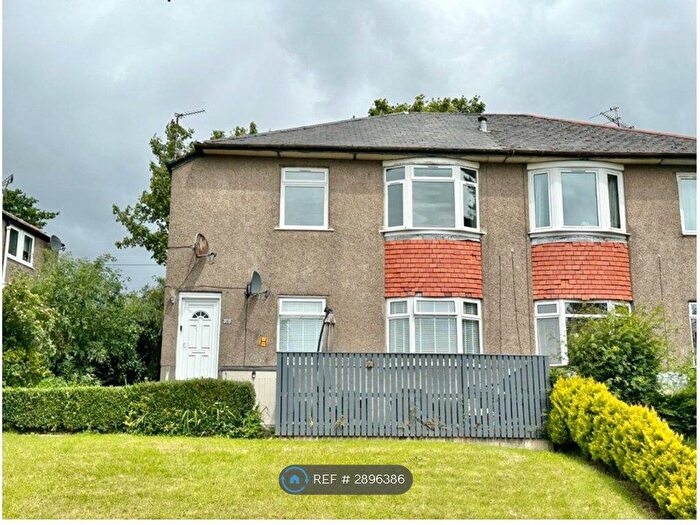 3 Bedroom Flat To Rent In Gladsmuir Road, Glasgow, G52