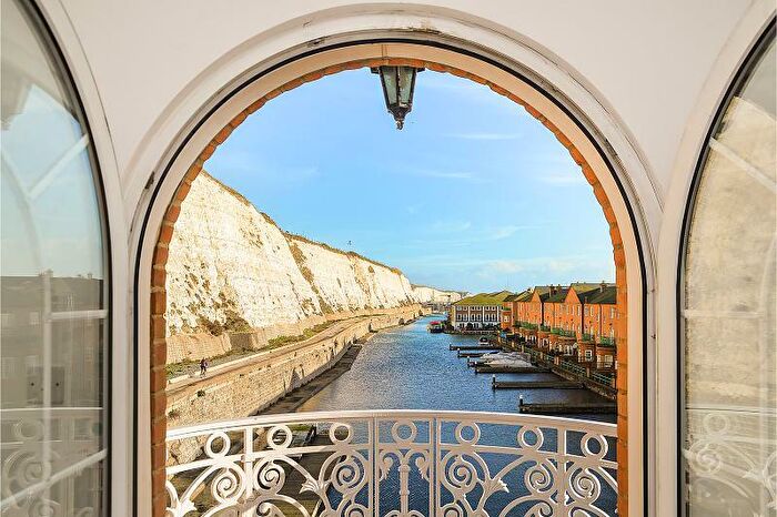 2 Bedroom Apartment To Rent In Mariners Quay, Brighton Marina Village, BN2