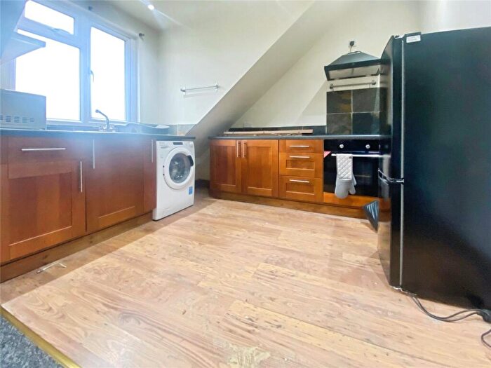 1 Bedroom Flat To Rent In St. James Road, Sutton, SM1
