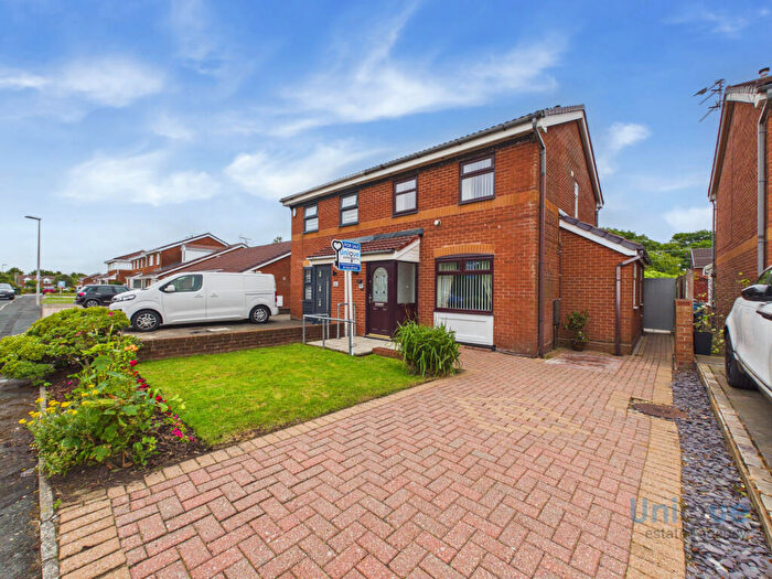 2 Bedroom Semi-Detached House For Sale In Bexley Avenue, Blackpool, FY2