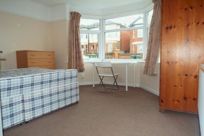 4 Bedroom Property To Rent In Sandhurst Road, Southampton, SO15