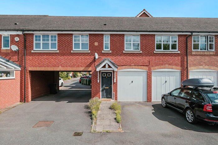 2 Bedroom Maisonette To Rent In Forge Avenue, Bromsgrove, Worcestershire, B60