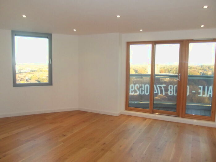 2 Bedroom Apartment To Rent In Altitude Apartments, Altyre Road, Croydon, CR0