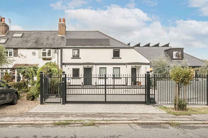 2 Bedroom Terraced House To Rent In Ashford Road, Staines, TW18