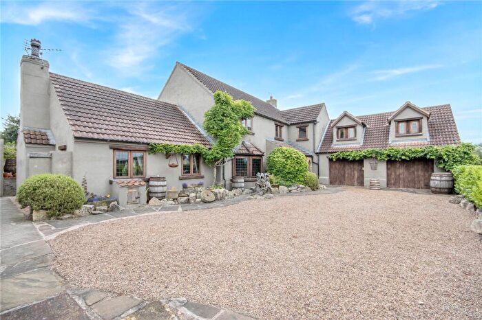 5 Bedroom Detached House For Sale In Gainsborough Road, Everton, DN10