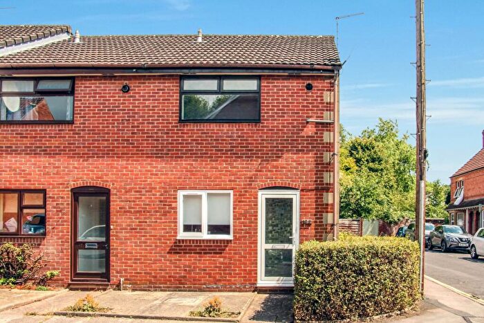 2 Bedroom End Of Terrace House For Sale In Everton Road, Yeovil, BA20
