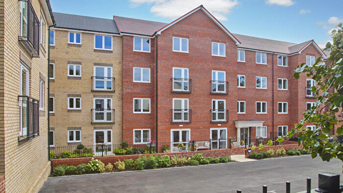 1 Bedroom Apartment For Sale In Drayton, Hampshire, PO6