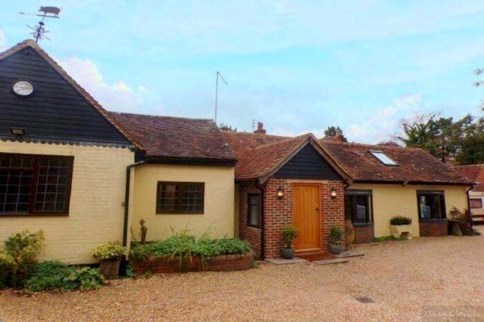 2 Bedroom Barn Conversion To Rent In The Street, Cranleigh, GU6