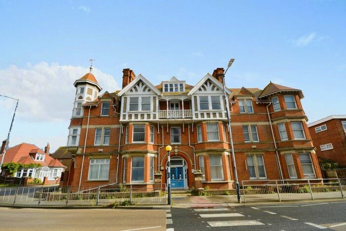 2 Bedroom Flat To Rent In Canterbury Road, Herne Bay, CT6