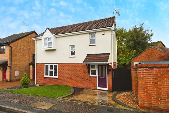 3 Bedroom Detached House For Sale In Flintwich Manor, Chelmsford, Essex, CM1