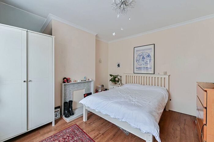 4 Bedroom Property To Rent In Hillbrook Road, Tooting Bec, London, SW17