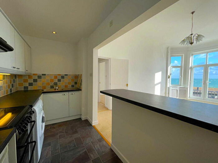 2 Bedroom Flat For Sale In South Parade, Southsea, Hampshire, PO4