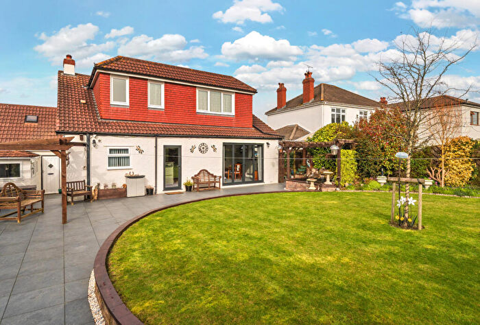 4 Bedroom Bungalow For Sale In Badminton Road, Coalpit Heath, Bristol, BS36