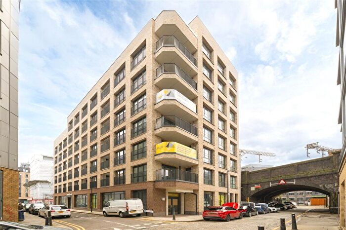 2 Bedroom Flat For Sale In Witan Street, London, E2