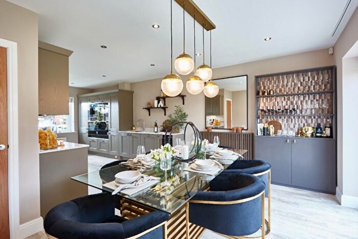 5 Bedroom Detached House For Sale In Hatfield Lane, Armthorpe, Doncaster, DN3