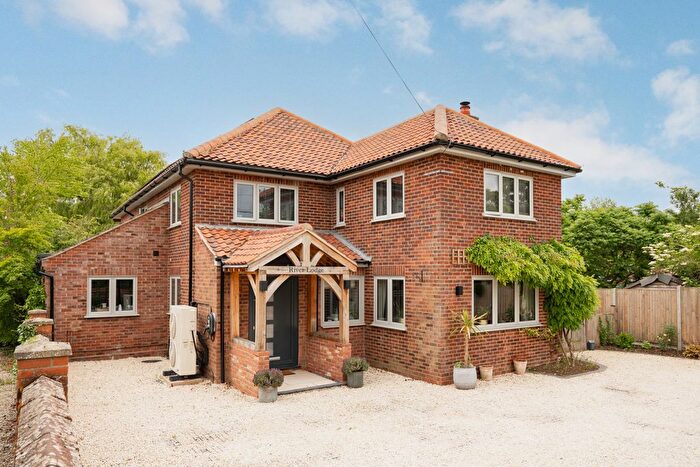 5 Bedroom Detached House For Sale In Bridge Road, Colby, Norfolk, NR11
