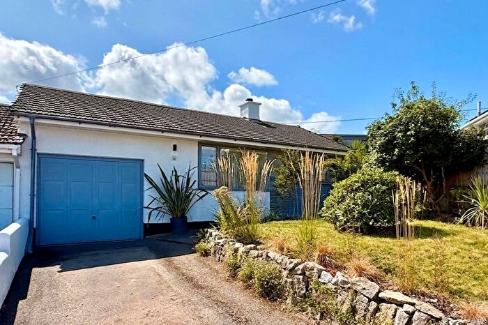 3 Bedroom Link Detached House For Sale In Carlidnack Close, Mawnan Smith, TR11