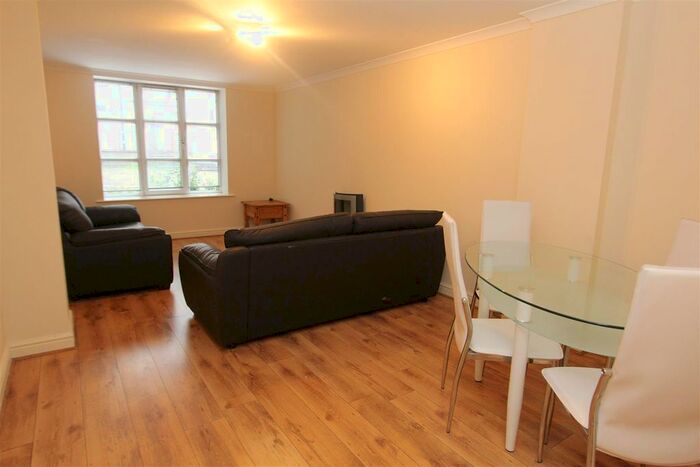2 Bedroom Flat To Rent In Back York Street, Leeds, LS2
