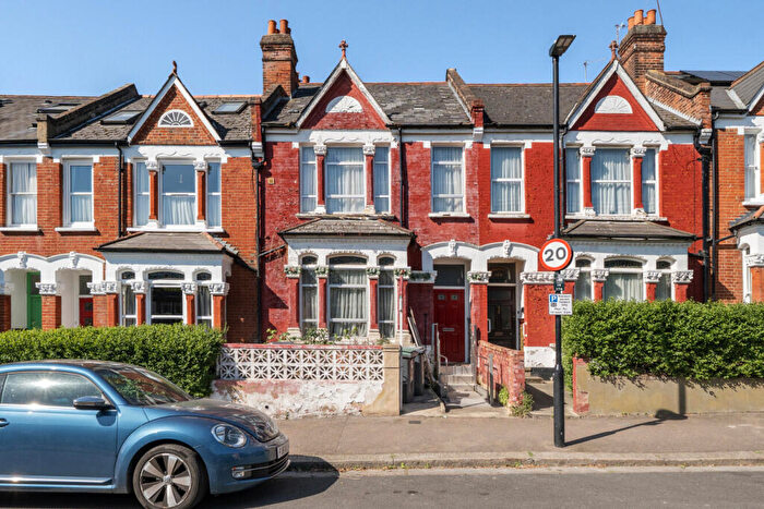 3 Bedroom Terraced House For Sale In Inderwick Road, Crouch End, London, N8