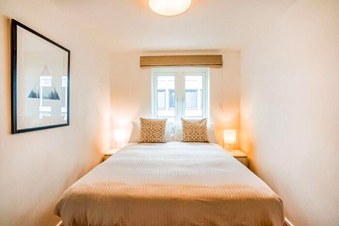 4 Bedroom Flat To Rent In Haringey, London, N15