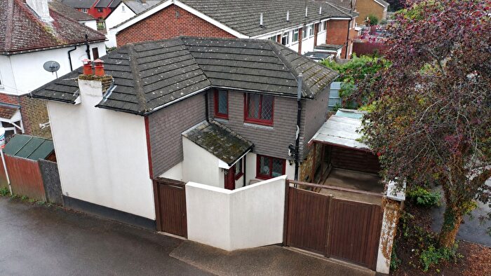 2 Bedroom Detached House For Sale In Holborough Road, Snodland, ME6