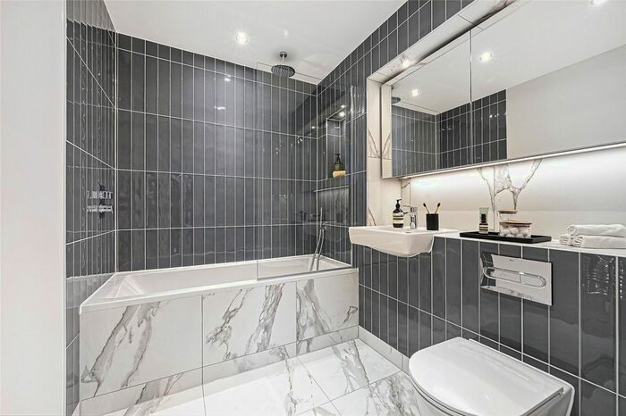 2 Bedroom Flat To Rent In Uncle Southall, Merrick Road, Southall, Middlesex, UB2