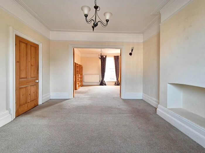 3 Bedroom Semi-Detached House For Sale In Burlington Road, Ipswich, IP1