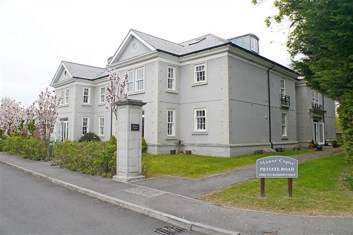 2 Bedroom Flat To Rent In Manor Copse, Bognor Regis, West Sussex, PO22