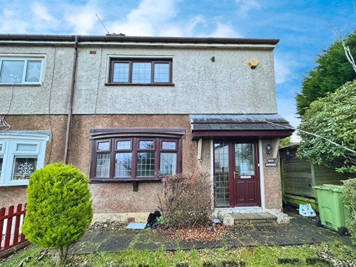2 Bedroom End Terrace House For Sale In Moraine Circus, Glasgow, G15