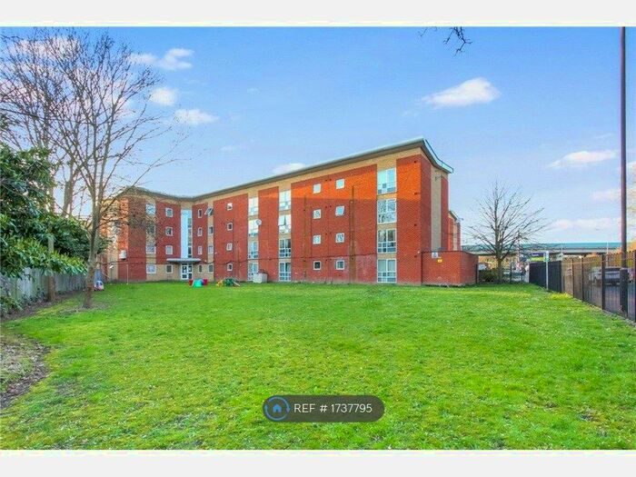 1 Bedroom Flat To Rent In Albatross Close, London, E6