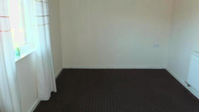 2 Bedroom Semi-Detached House To Rent In Denbury Mount, Holmewood, Bradford, BD4