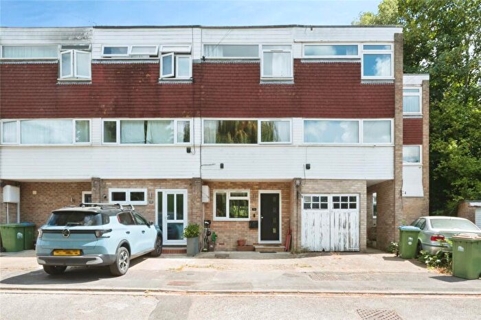3 Bedroom Town House For Sale In Dimond Close, Southampton, Hampshire, SO18