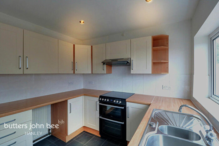 2 Bedroom Semi-Detached Bungalow For Sale In Wallis Way, Stoke On Trent, ST2