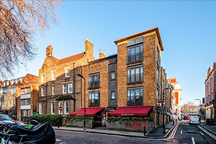 2 Bedroom Flat To Rent In Hoxton Square, Shoreditch, N1