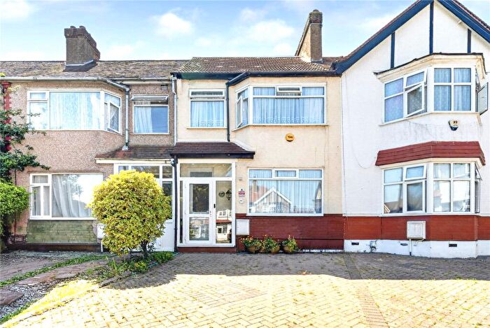 3 Bedroom Terraced House For Sale In Devonia Gardens, London, N18