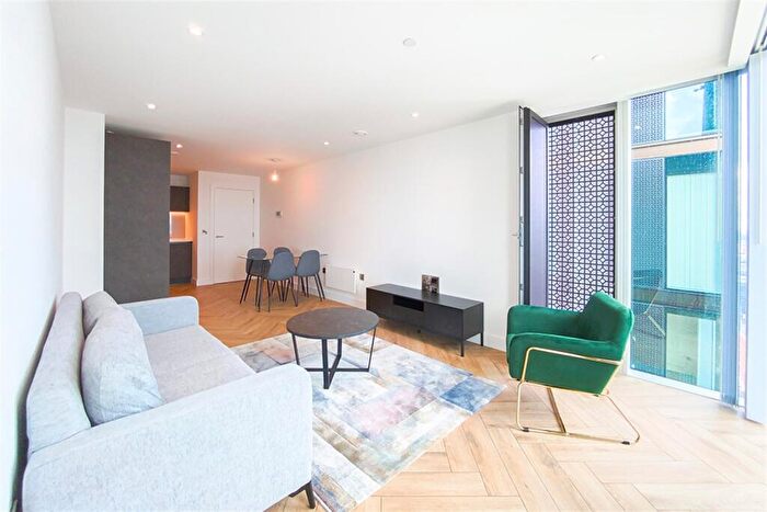 1 Bedroom Apartment To Rent In Elizabeth Tower, M15