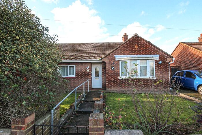 2 Bedroom Bungalow For Sale In Bowhill, Bedford, Bedfordshire, MK41