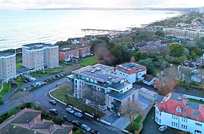 3 Bedroom Apartment For Sale In Wollstonecraft Road, Boscombe Manor, Bournemouth, Dorset, BH5