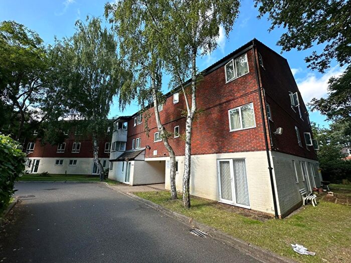 Studio To Rent In Mount Lane, Bracknell, Berkshire, RG12