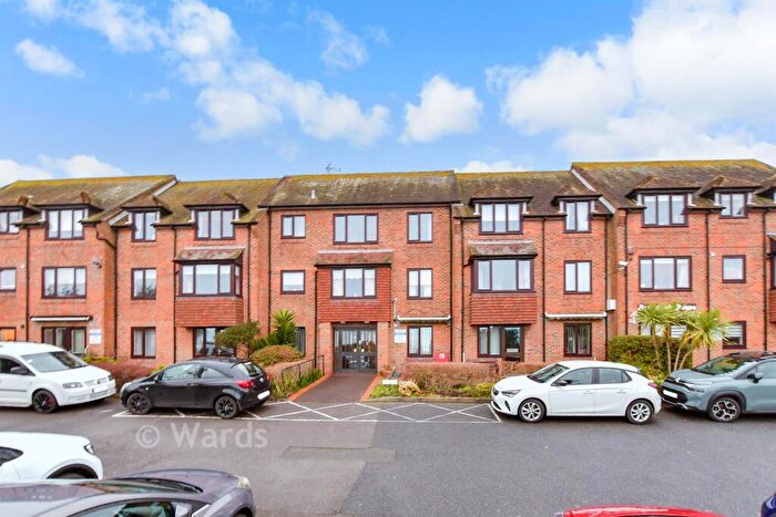1 Bedroom Flat For Sale In Bartholomew Street, Hythe, Kent, CT21