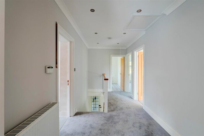 4 Bedroom Detached House For Sale In Stockwood Hill, Keynsham, Bristol, BS31