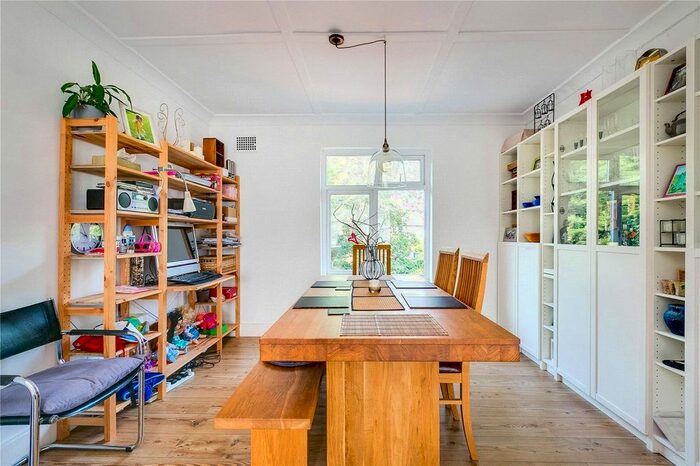 3 Bedroom Maisonette To Rent In Courtlands Avenue, Richmond, TW9